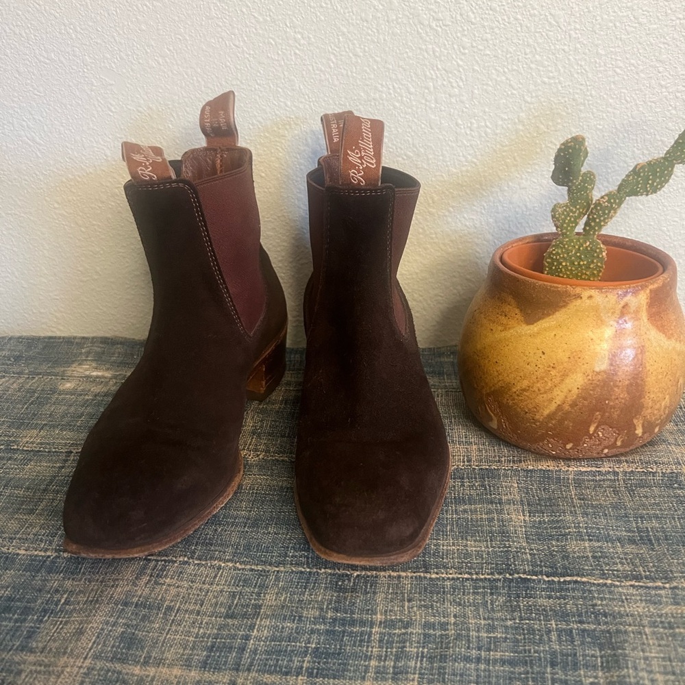 🐎R.M. Williams Women’s Chelsea Boots — Dark Brown Suede — AU 3.5 (US 6–6.5)